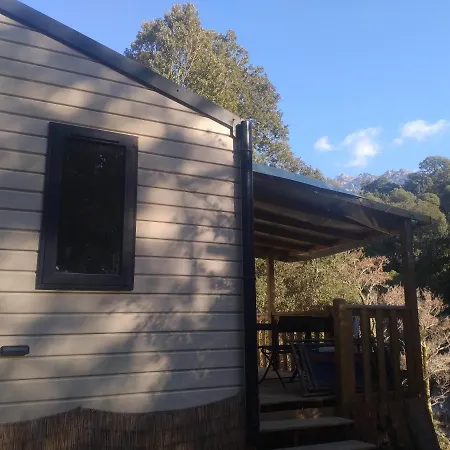 אתר קמפינג Les Eaux Vives *