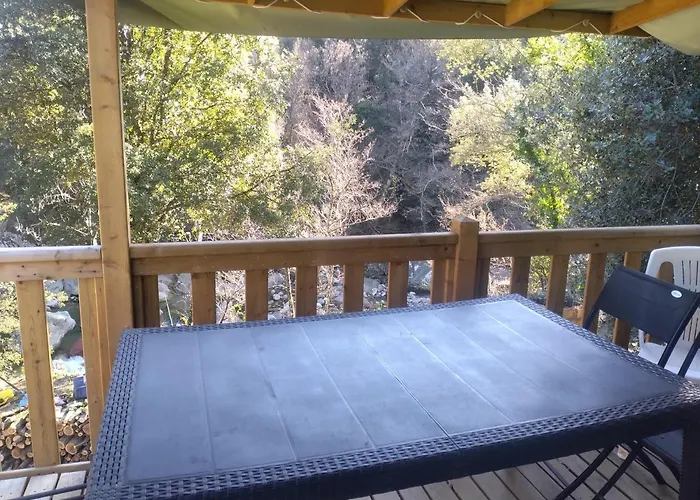 Camping Les Eaux Vives